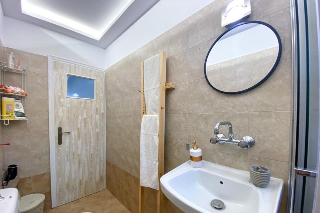 Summer Feel Suites Порос Экстерьер фото